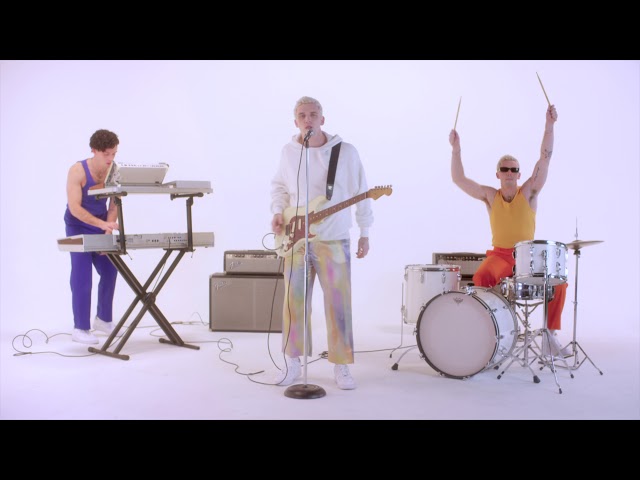 Постер Lauv - Lonely Eyes