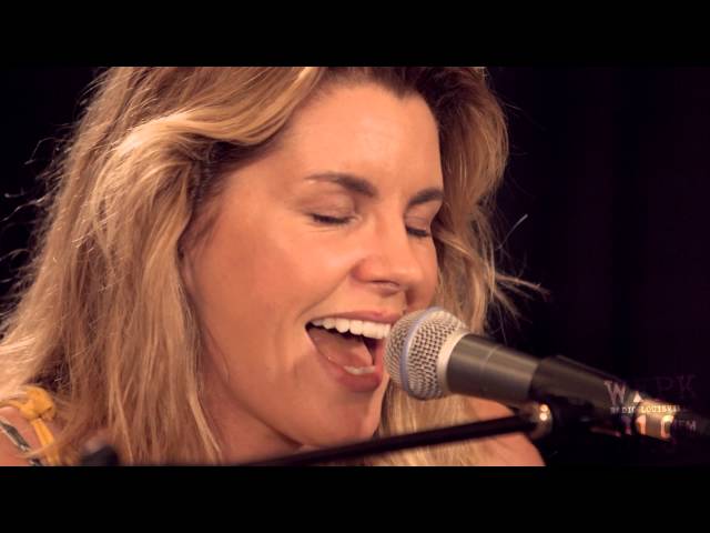 Постер Grace Potter - Alive Tonight