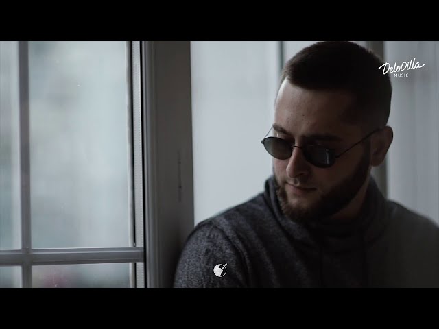 Постер Khalif - Чужой