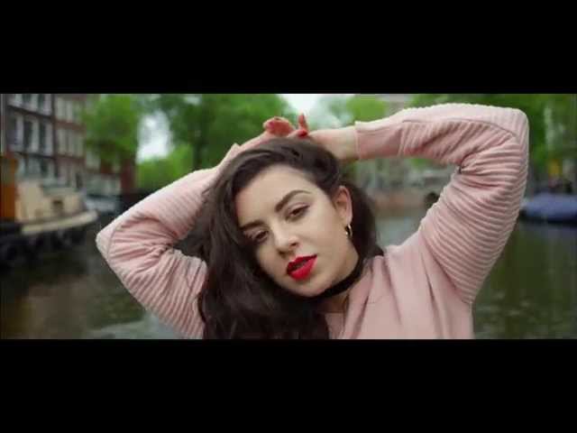 Постер Charli XCX - Boom clap