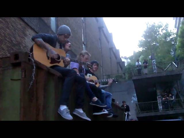 Постер Bring Me the Horizon - Chelsea Smile Acoustic