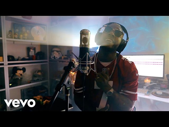 Постер Eric Bellinger - Fake Love