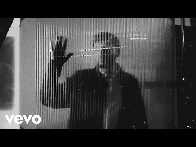 Постер James Arthur - Falling Like The Stars