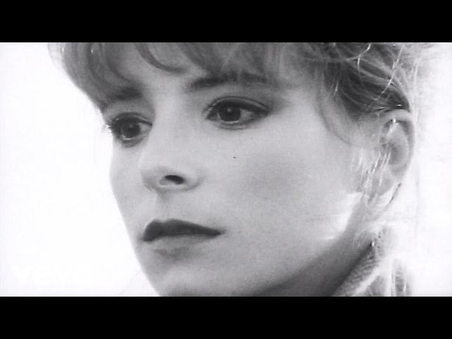 Постер Mylene Farmer - A Quoi Je Sers