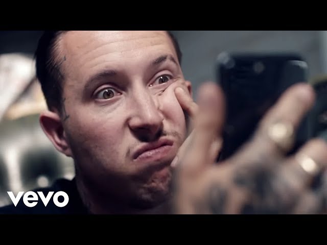 Постер Slaves (UK) - Chokehold