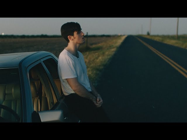 Постер Lauv - Paris In The Rain
